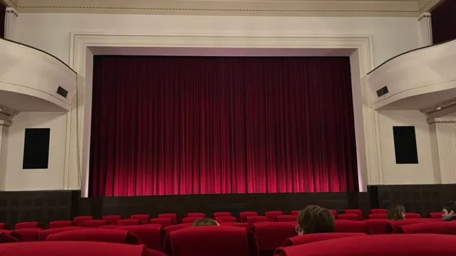 I am addicted to social media